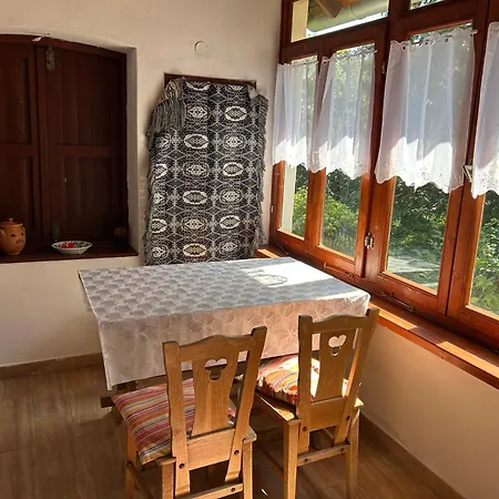 Kisparti Vendeghaz Holiday home *